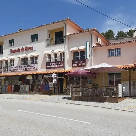 Encosta Da Serra בית הארחה