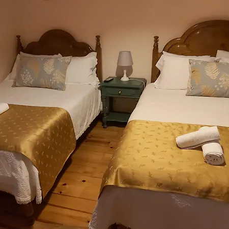 Encosta Da Serra בית הארחה