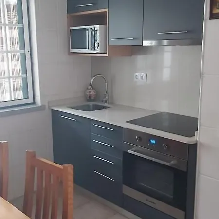 Encosta Da Serra בית הארחה